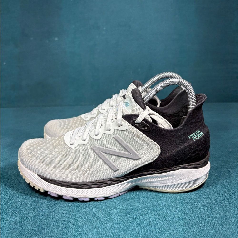 New Balance Fresh Foam Running Shoes Gray Black Women’s Size 7 (EU 37.5)